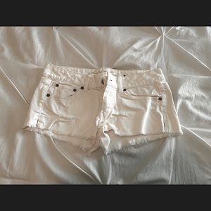 White American Eagle Shorts